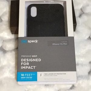 SPECK Presidio Grip Design